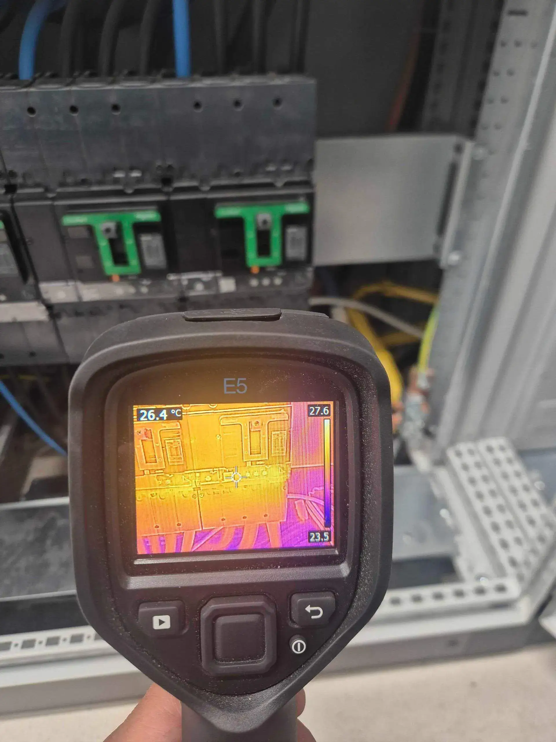 Halvparten av norske boliger har feil på det elektriske anlegget