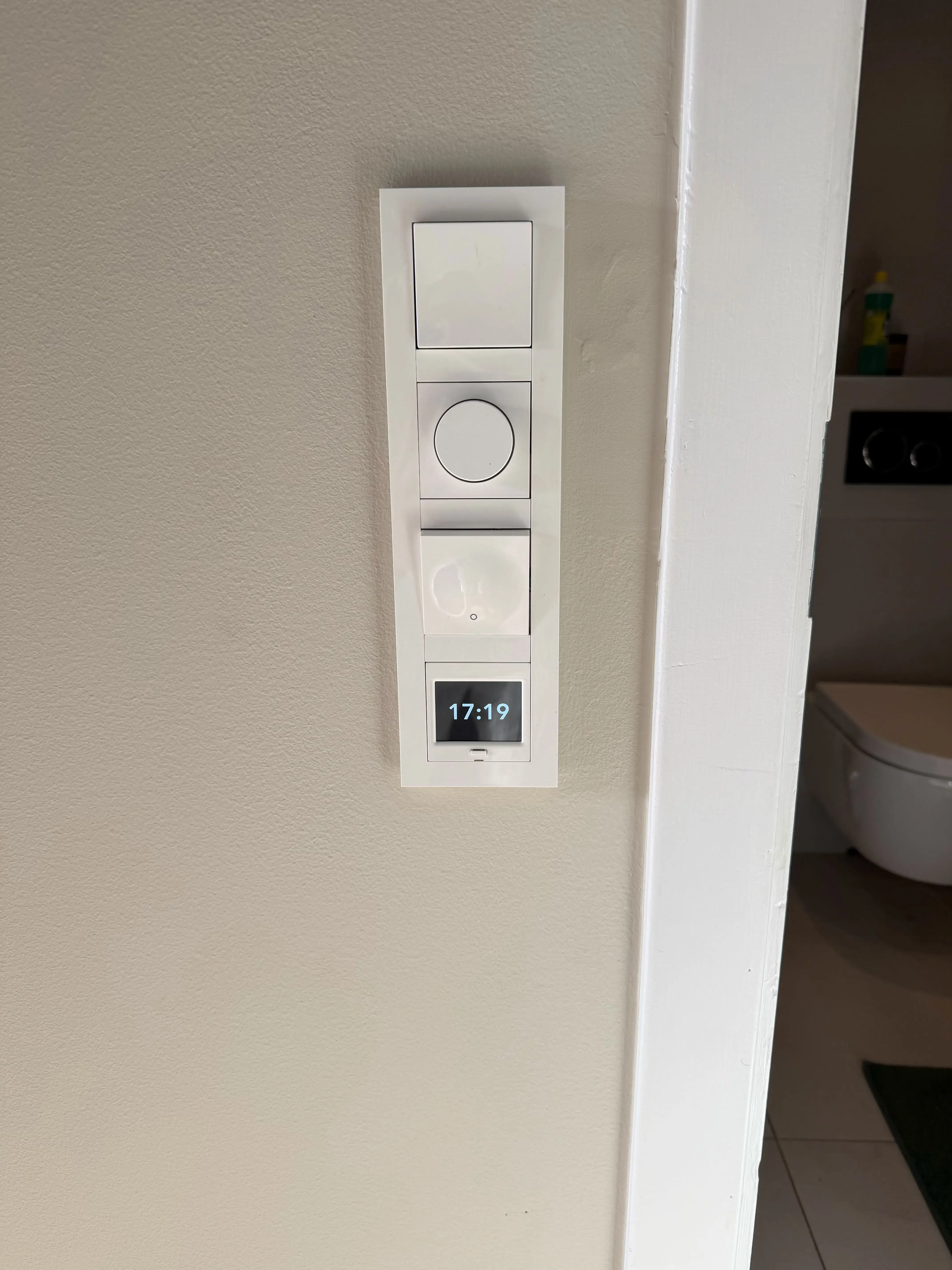 Brytere og termostat for Anders DG Holteberg